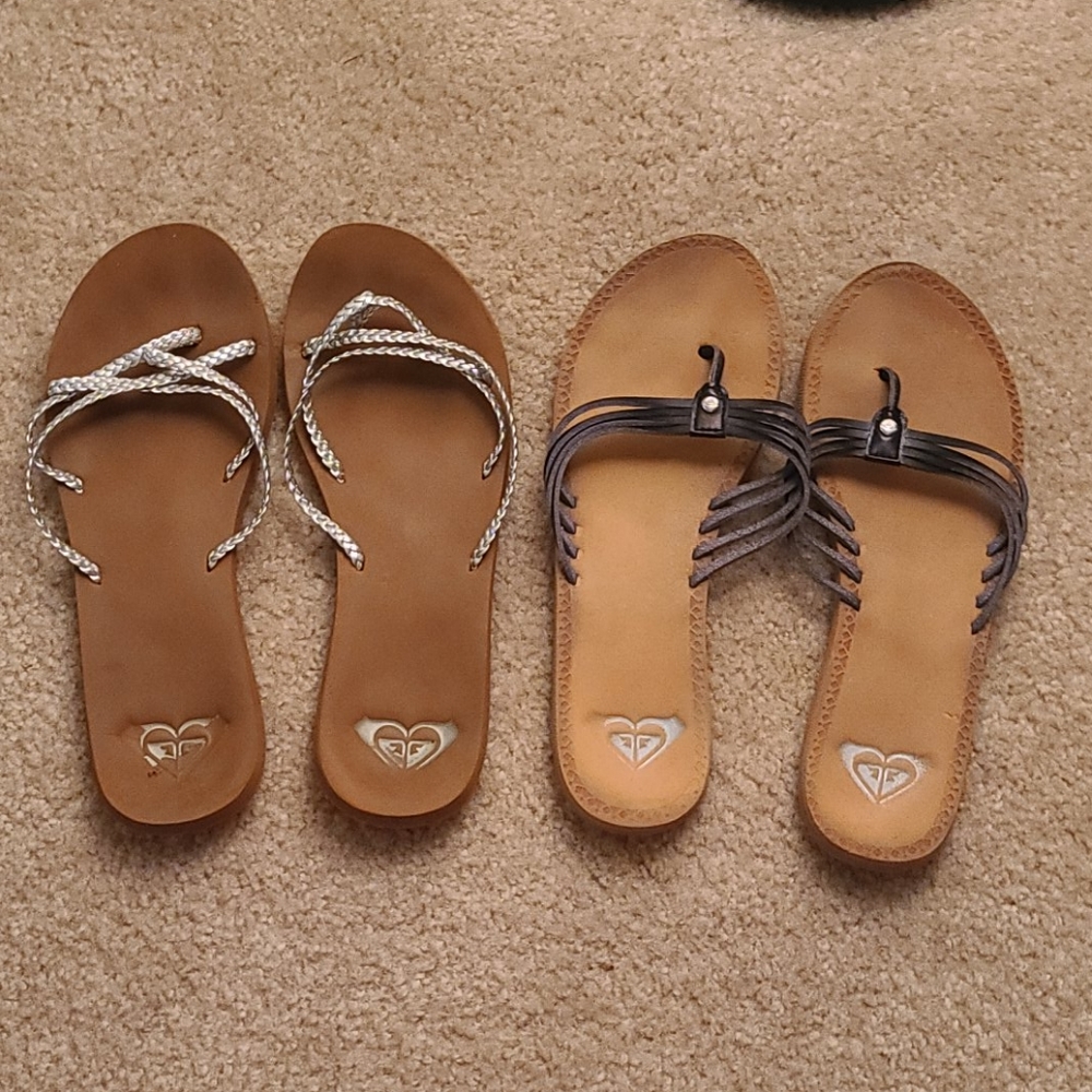 2 pairs Roxy sandals. Size 8 womens